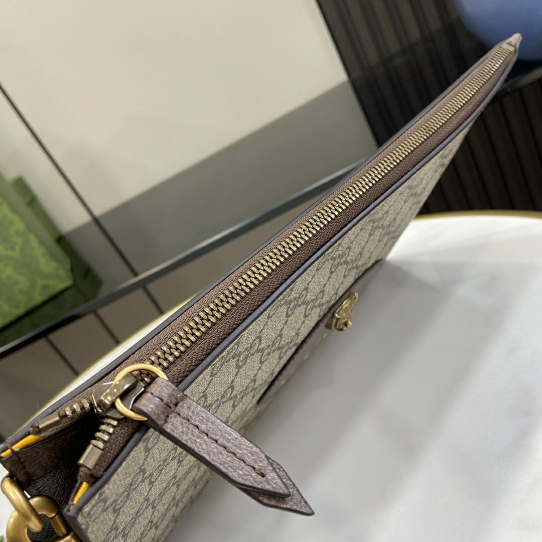 gucci虎头手拿包|送给老公倍有面儿