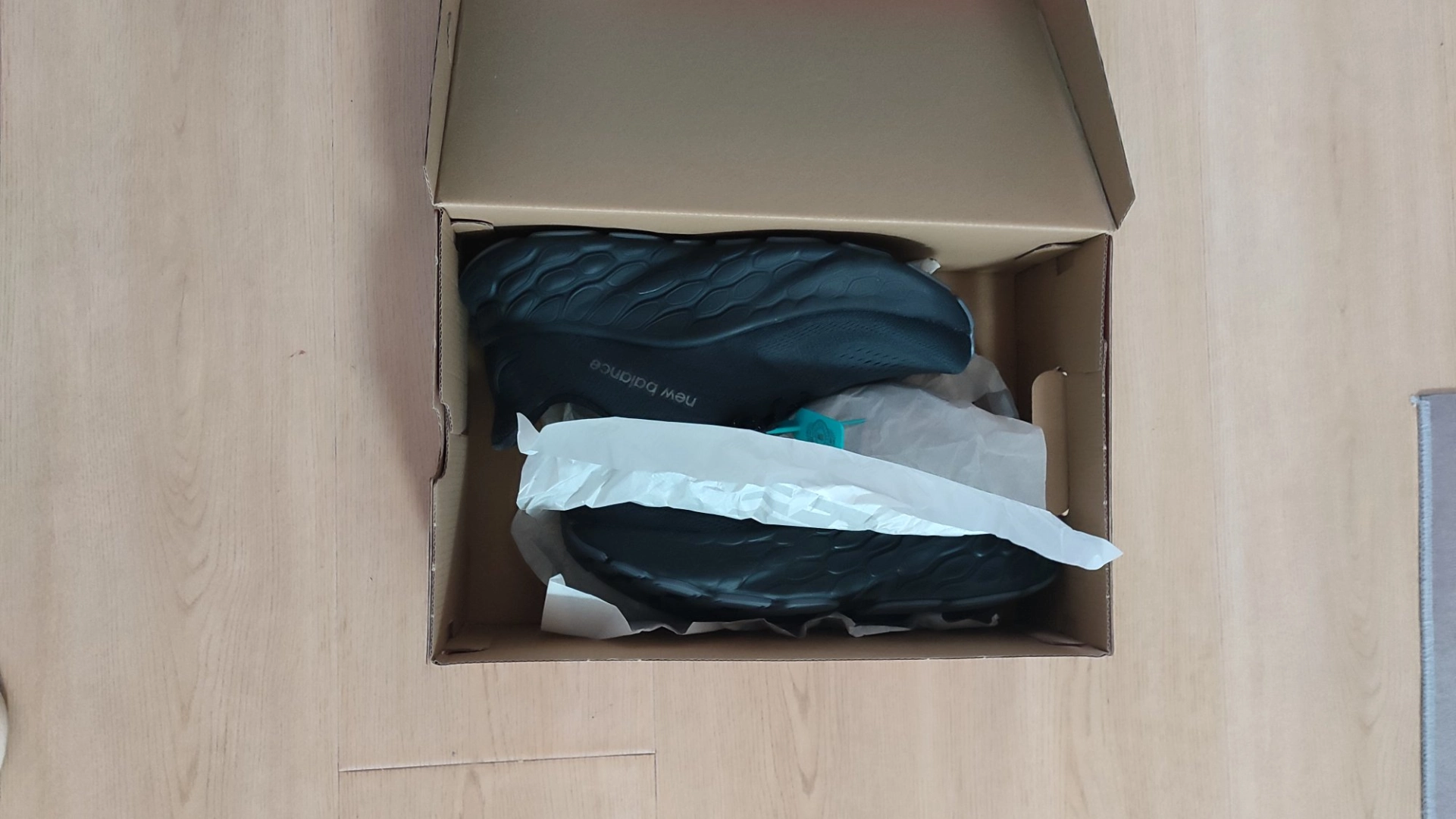 custom review-New Balance NB Свежий Foam Устойчивый к истиранию Низкий Топ Повседневные Тренировочные Городские Кроссовки для Коммутации Беговые Кроссовки Унисекс Черные