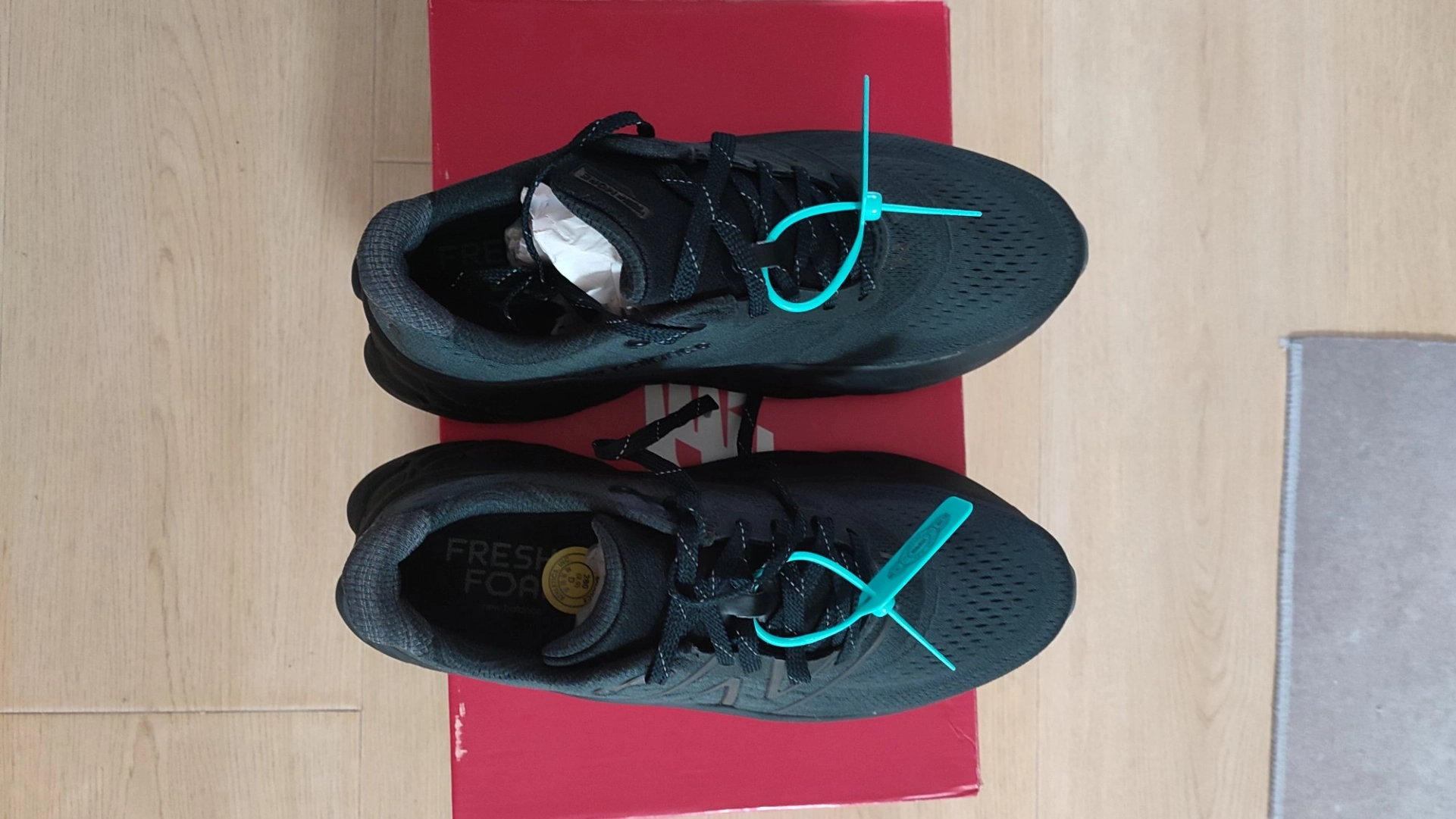 custom review-New Balance NB Свежий Foam Устойчивый к истиранию Низкий Топ Повседневные Тренировочные Городские Кроссовки для Коммутации Беговые Кроссовки Унисекс Черные