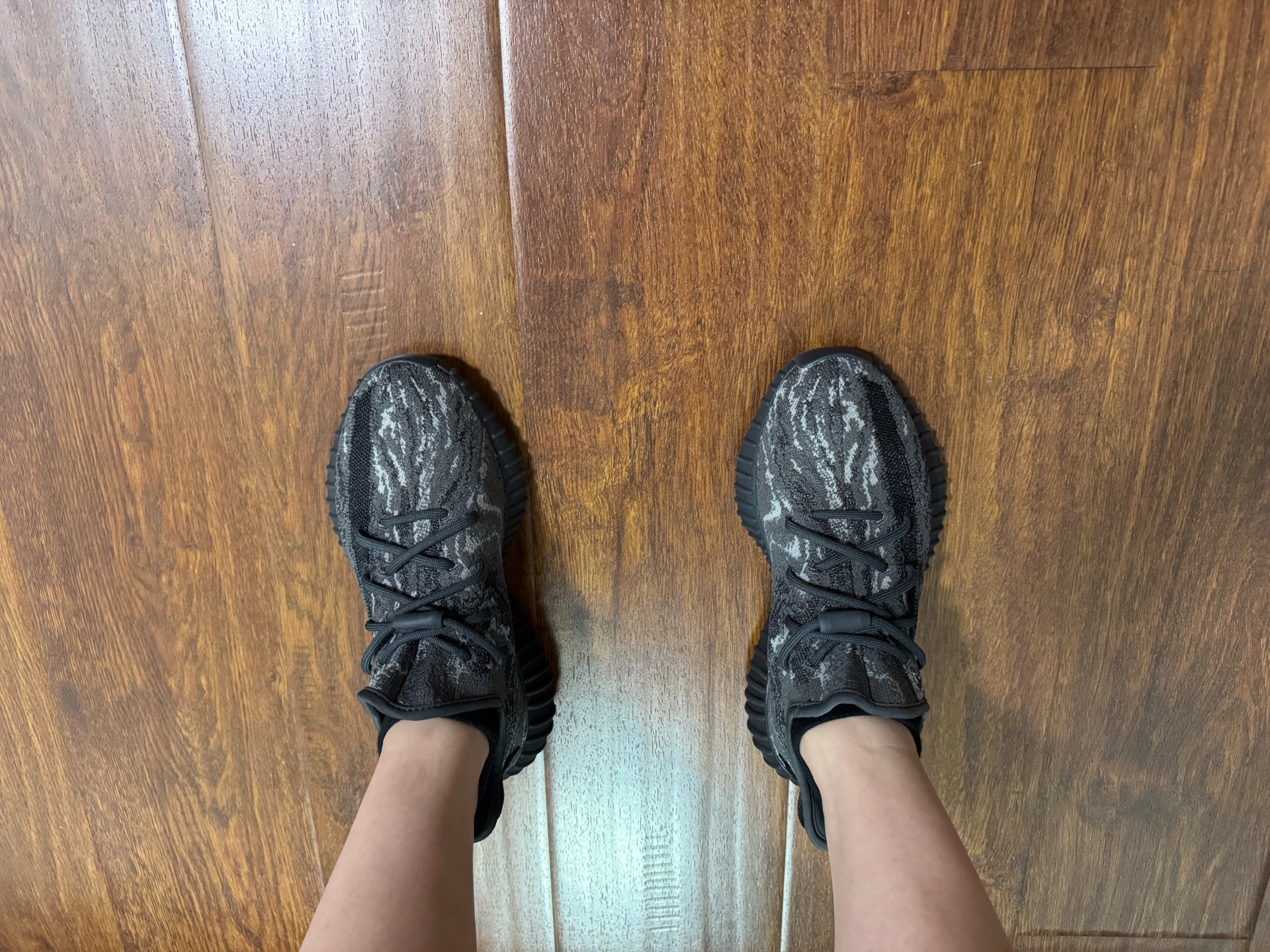custom review-Adidas Yeezy Boost 350 V2 'MX Dark Salt'
