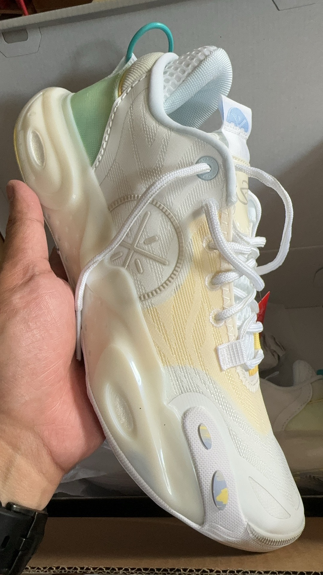 custom review-LINING All City 12 Basketball Shoes Men's Low Top Standard White