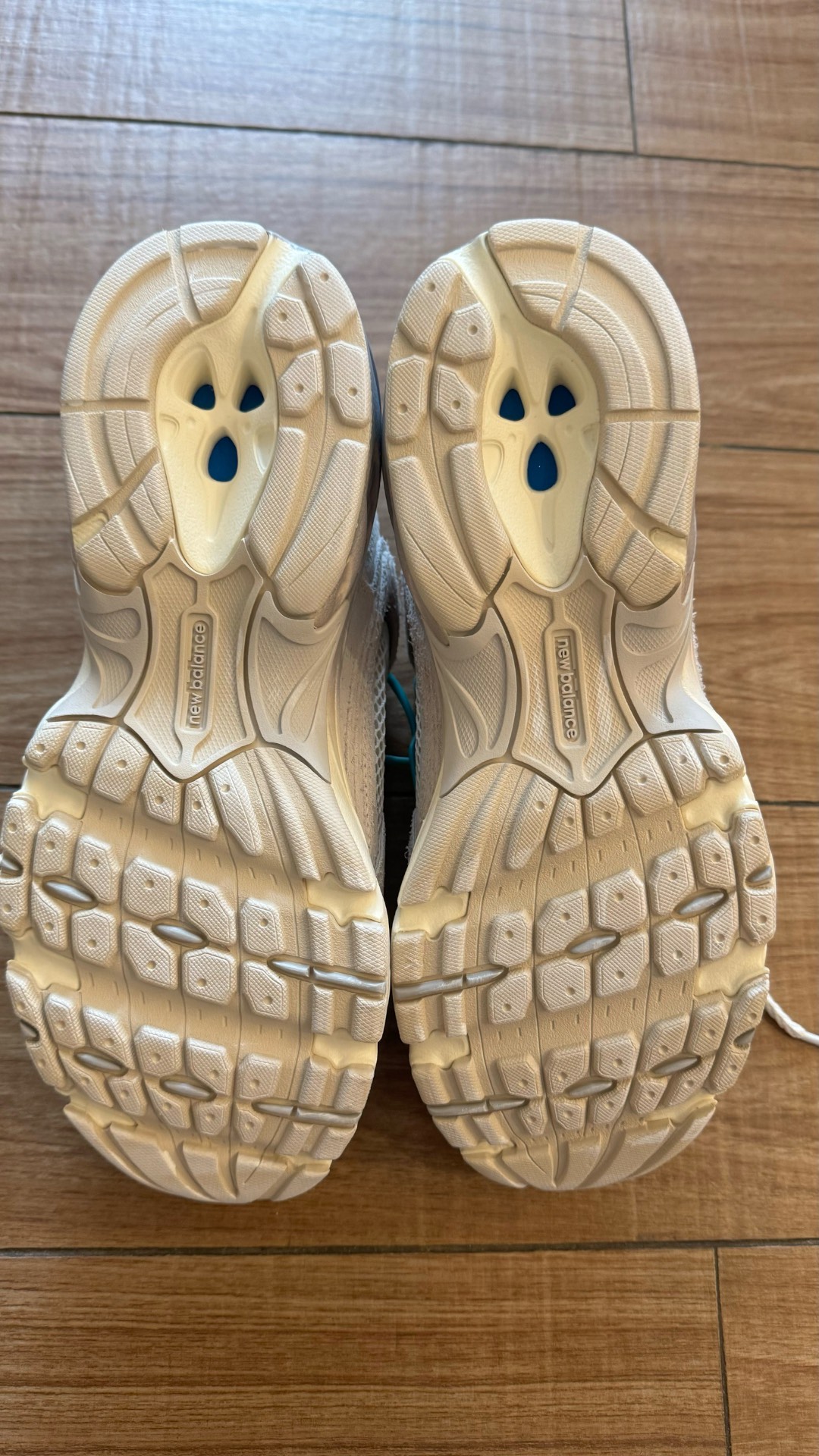 custom review-New Balance NB 530 Устойчивый к истиранию Дышащий Низкий Топ Повседневные Городские Коммутирующие Беговые кроссовки Унисекс Бежево-розовые