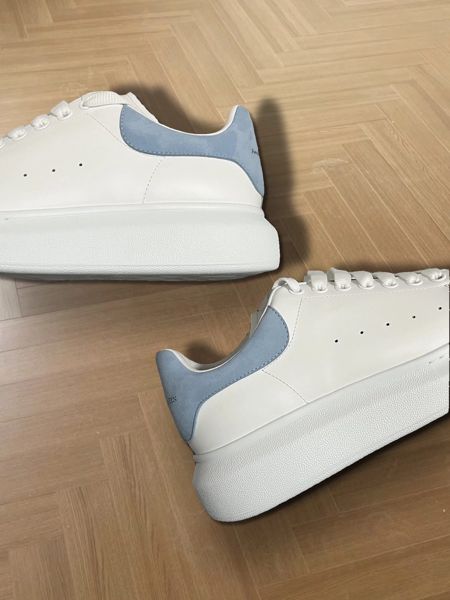 06雾霾蓝太适合夏天啦,alexander mcqueen-麦昆小白鞋