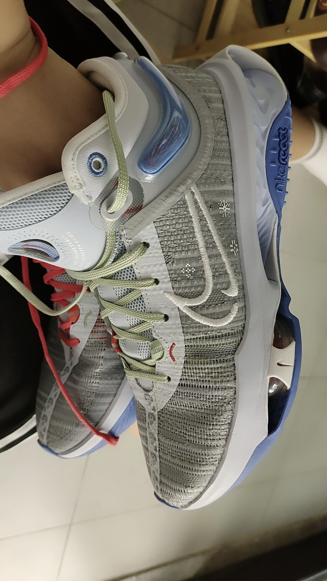 custom review-Nike Air Zoom Gt Jump 2 'Christmas'