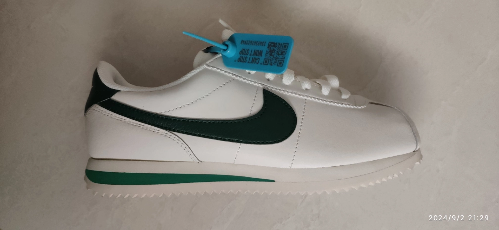 custom review-Nike Cortez Аbrasion Resistant Низкий Топ Повседневный Городской Коммутирование Беговые кроссовки Женские Бежево-зеленый