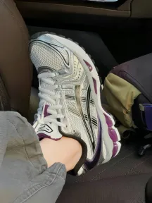 buy asics gel nimbus 22 platinum