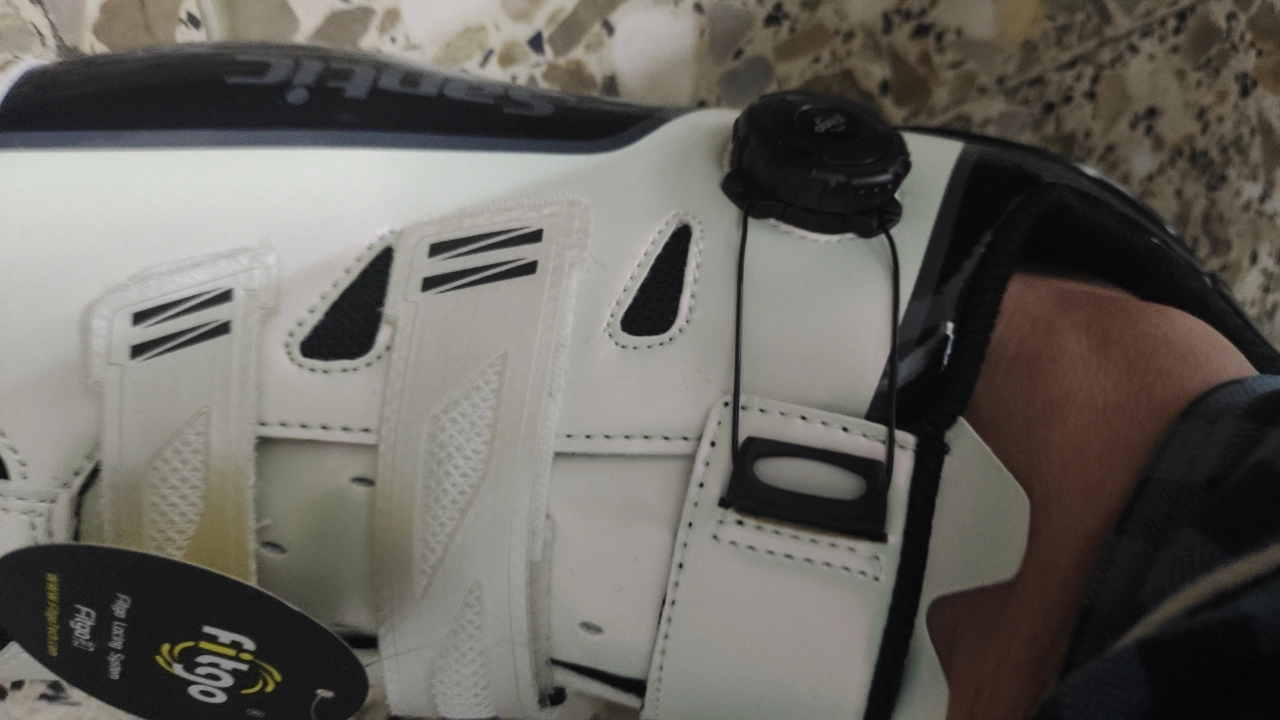 custom review-SANTIC Износостойкий Легкий Дышащий и Противоскользящий. Низкий Топ Велосипедные Кроссовки Мужские