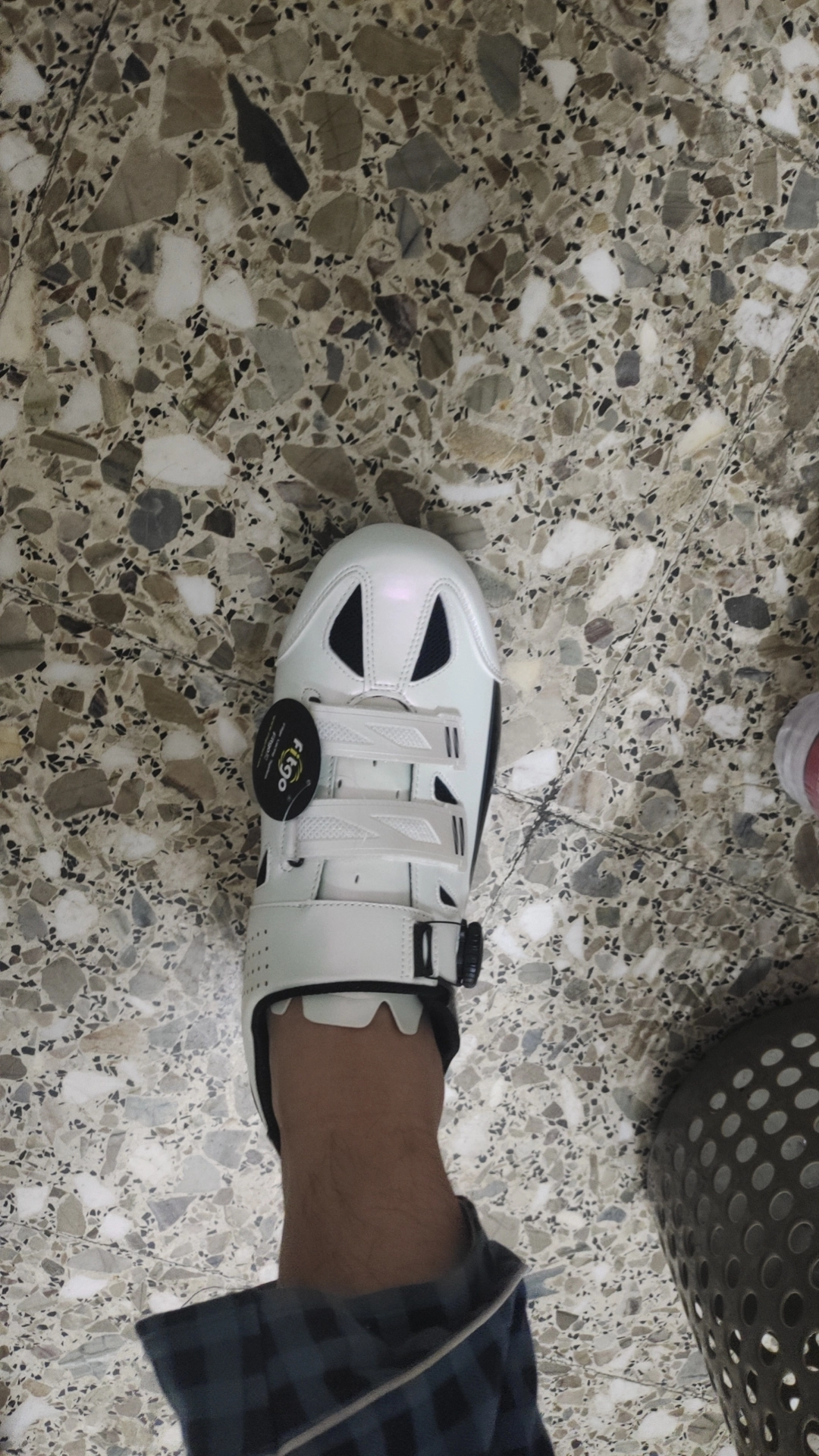 custom review-SANTIC Износостойкий Легкий Дышащий и Противоскользящий. Низкий Топ Велосипедные Кроссовки Мужские