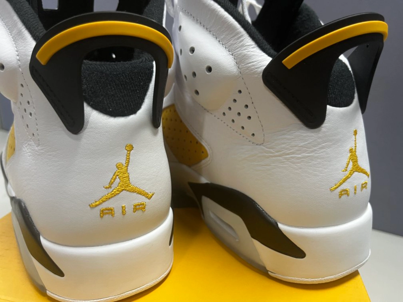 custom review-Jordan Air Jordan 6 'Желтый охристый' MID Топ Винтажные баскетбольные кроссовки Мужской Белый желтый