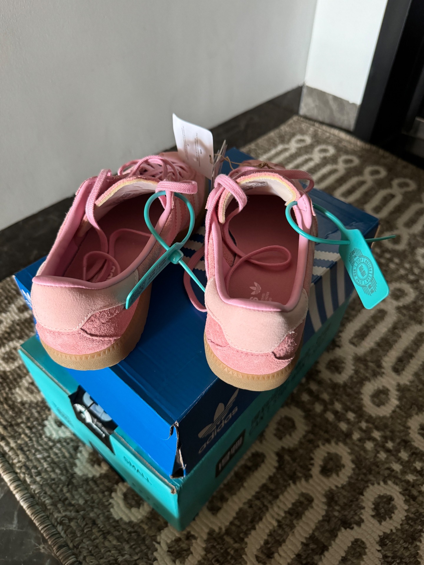 custom review-Adidas Originals Bermuda Устойчивые к истиранию низкие скейтборд-кроссовки унисекс розовые