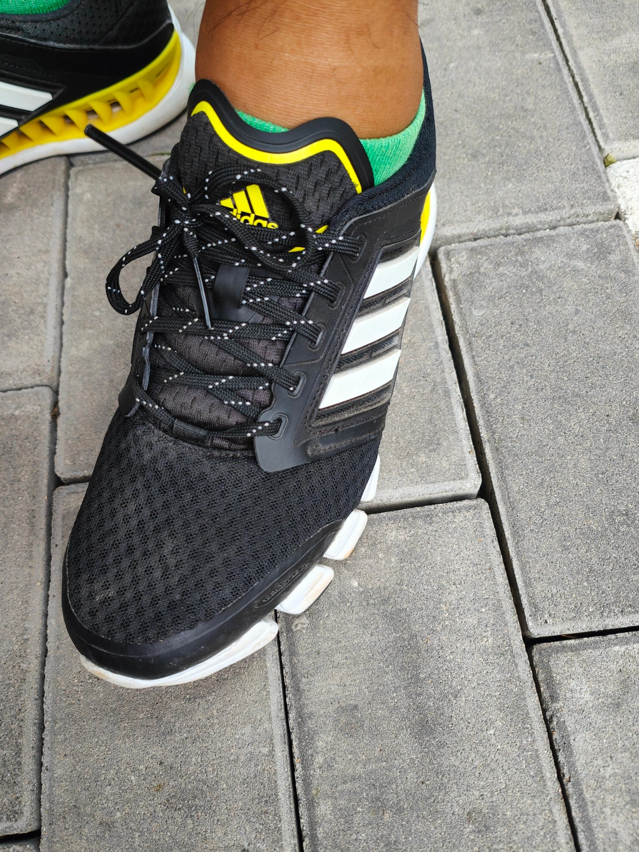 custom review-Adidas CC Revolution Амортизация Устойчивый к истиранию Дышащий Низкий Топ Беговые кроссовки Мужские Черный Белый