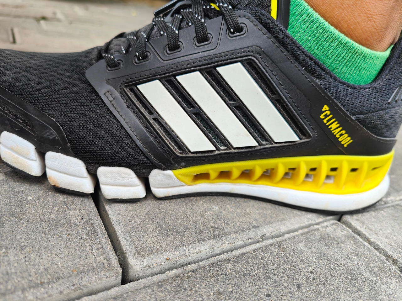 custom review-Adidas CC Revolution Амортизация Устойчивый к истиранию Дышащий Низкий Топ Беговые кроссовки Мужские Черный Белый