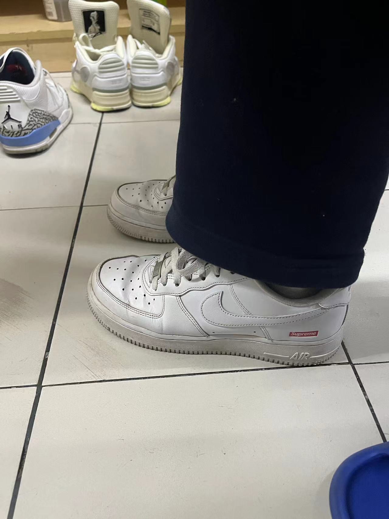 custom review-Supreme x Nike Air Force 1 Low 
box logo
