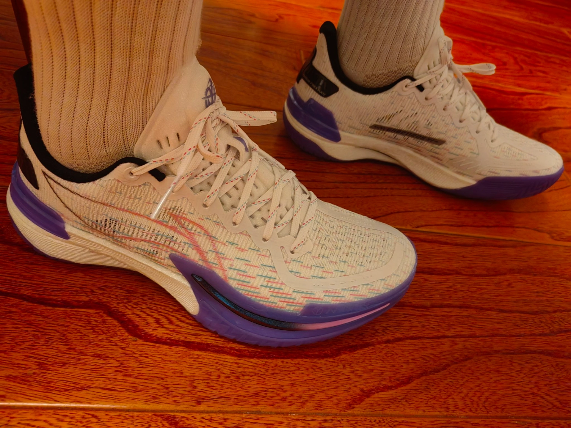 custom review-LiNing Gamma Cushioning Anti Slip And Wear Resistant Support Lightweight Low Top Basketball Shoes Men Purple White
