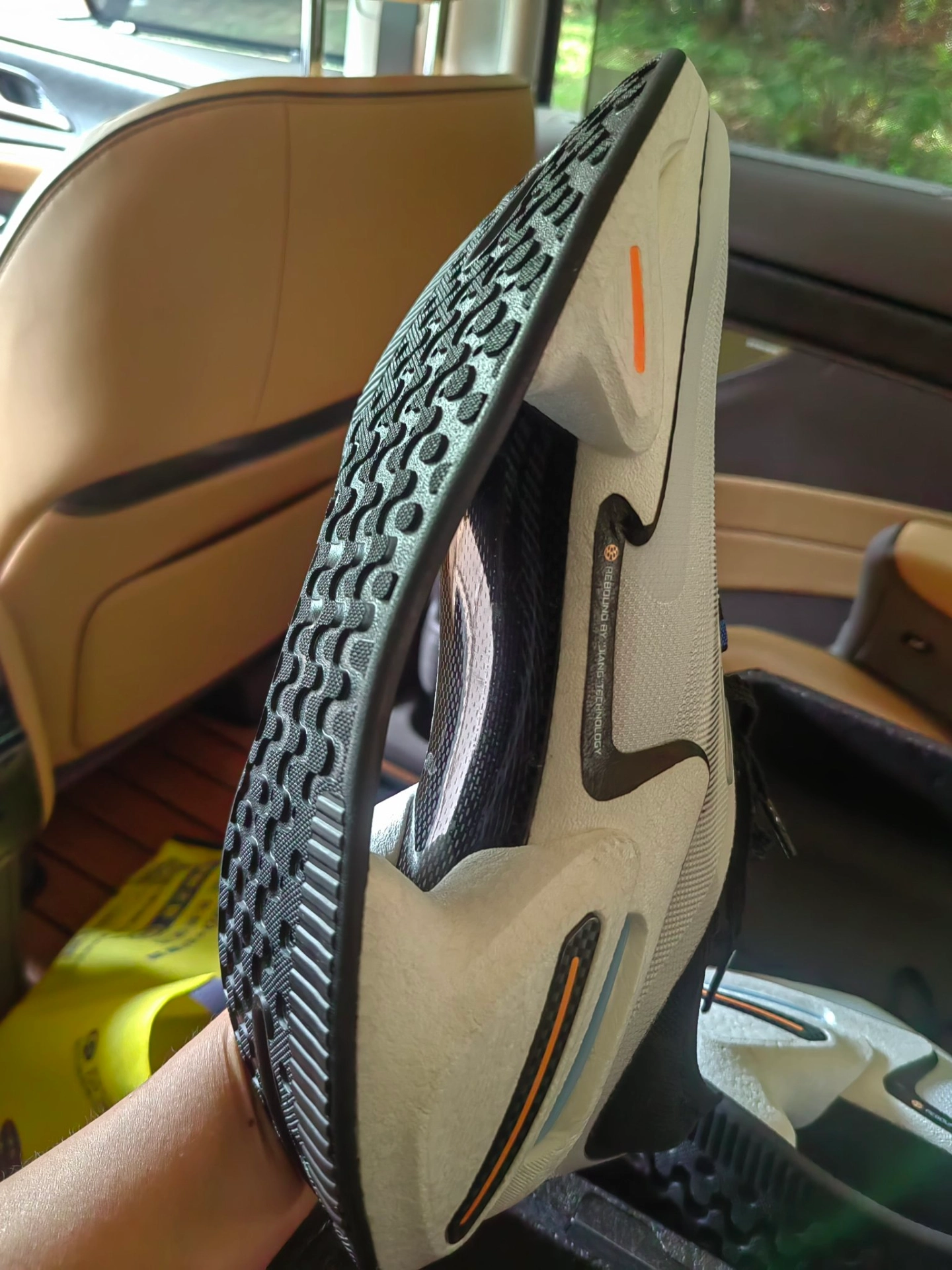 custom review-Лайнер Shadow 3,0 Low Top CloudTec Бег на длинные дистанции Спринт Беговые кроссовки Унисекс Черный Белый