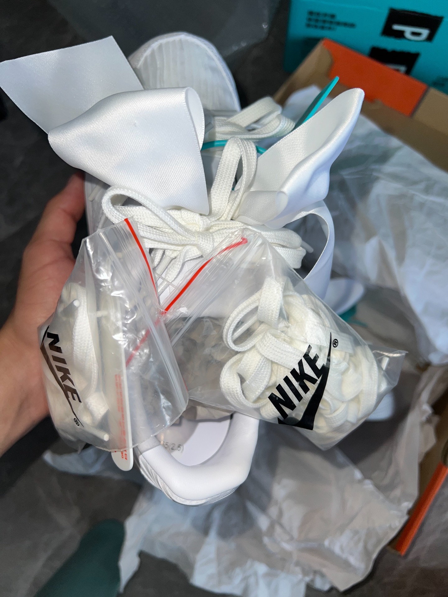 custom review-Nike Air FORCE 1 LX 'Triple White' Низкие Кроссовки для скейтбординга Женские Белые