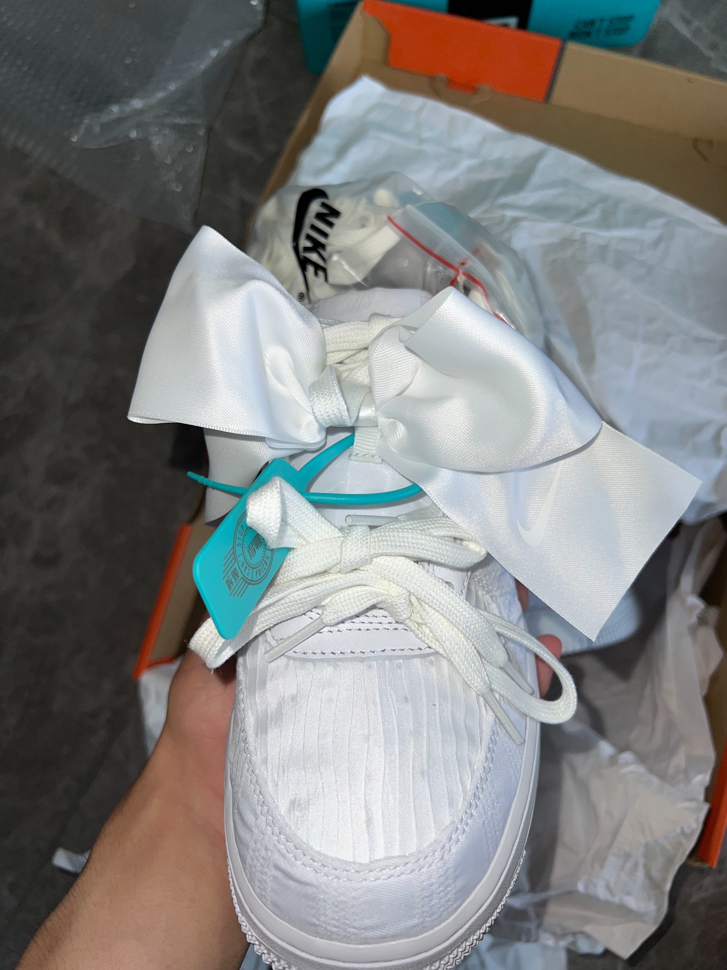 custom review-Nike Air FORCE 1 LX 'Triple White' Низкие Кроссовки для скейтбординга Женские Белые