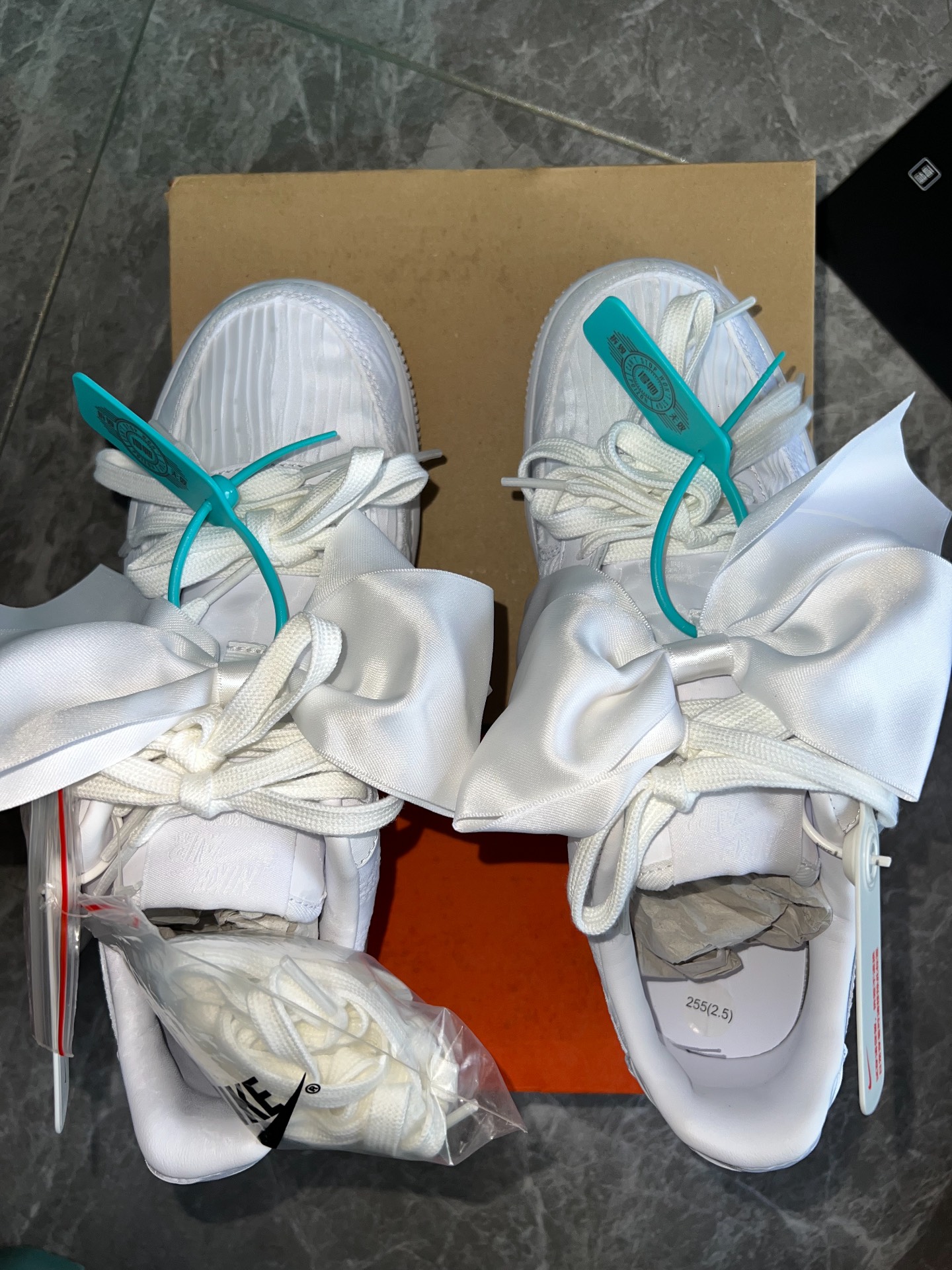 custom review-Nike Air FORCE 1 LX 'Triple White' Низкие Кроссовки для скейтбординга Женские Белые