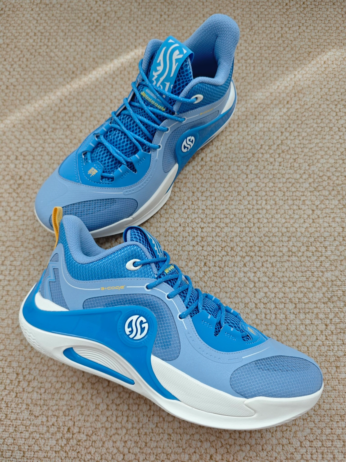 大体重,宽脚狂喜?361°禅team 篮球鞋