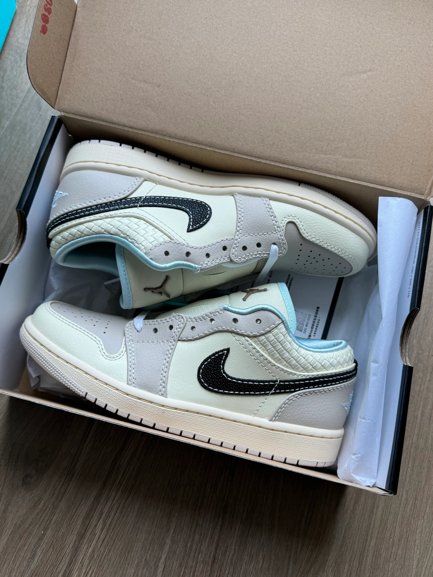 custom review-Jordan Air Jordan 1 Устойчивые к истиранию Низкие Топы Винтажные Баскетбольные Кроссовки Женские Бежево-Коричневые