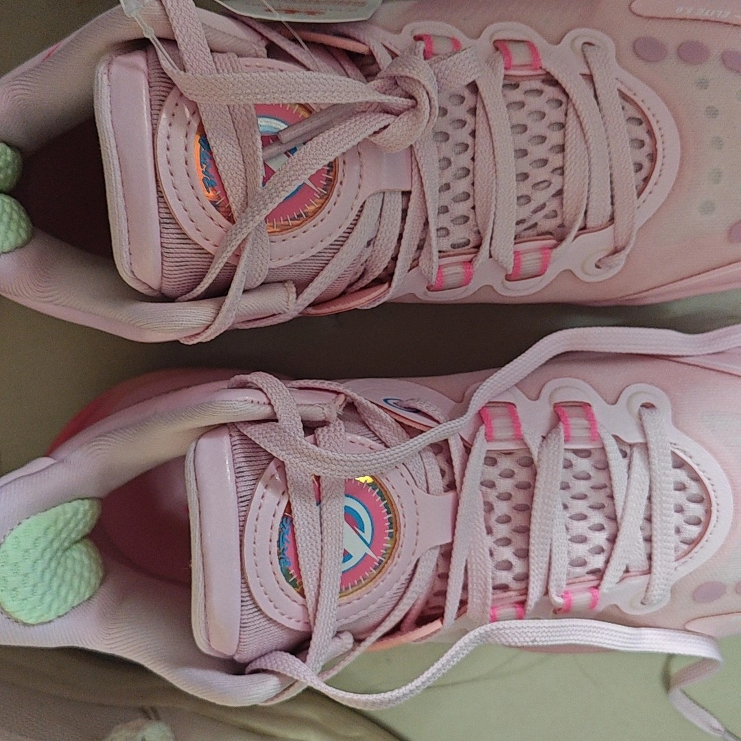 custom review-QIAODAN Busters 5ELITE Basketball Shoes Men's Low top Pink