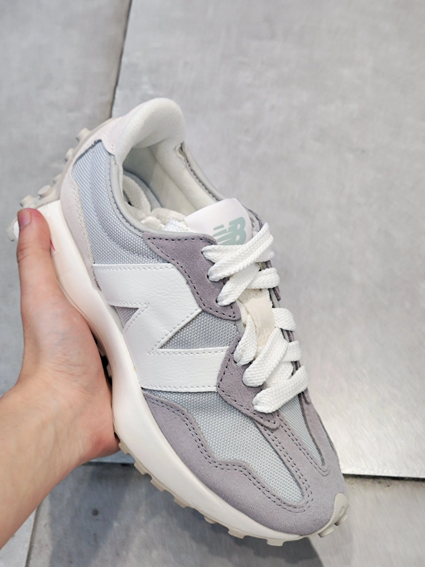 新百伦小蛮腰327