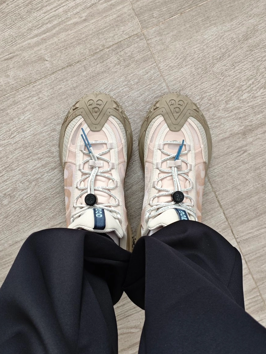 custom review-Nike ACG Mountain Fly 2 Сцепление Низкий Топ Альпинистская Обувь Унисекс Бежевый