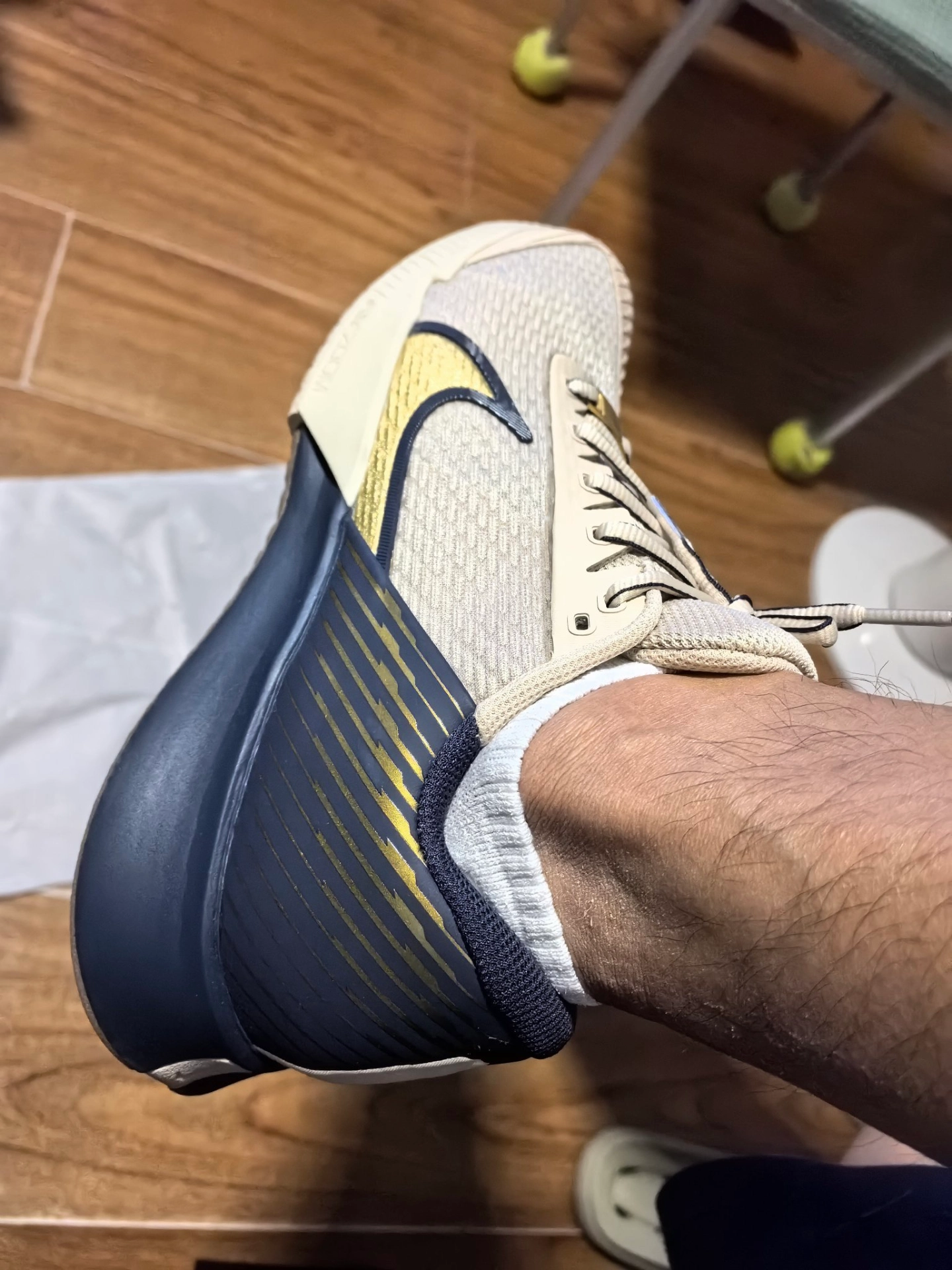 custom review-Nike Air Zoom Vapor Pro 2 Теннисные кроссовки Низкий топ Песочный Flow/Металл Золотой Грозовой синий Мужской