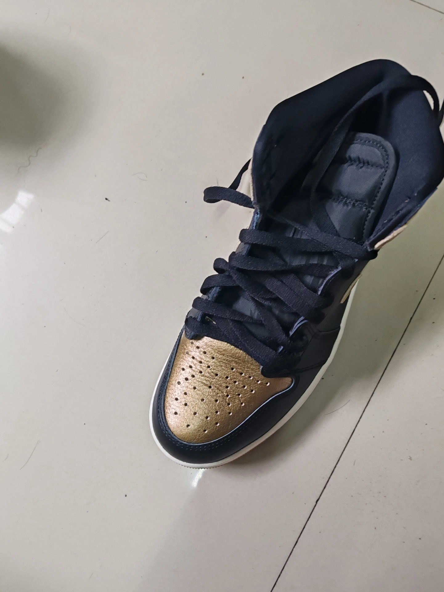 custom review-Jordan Air Jordan 1 High OG 'Металлик Золотой' High Топ Винтажные баскетбольные кроссовки Унисекс Черный Золотой