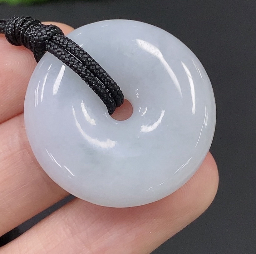 翡翠平安扣吊坠