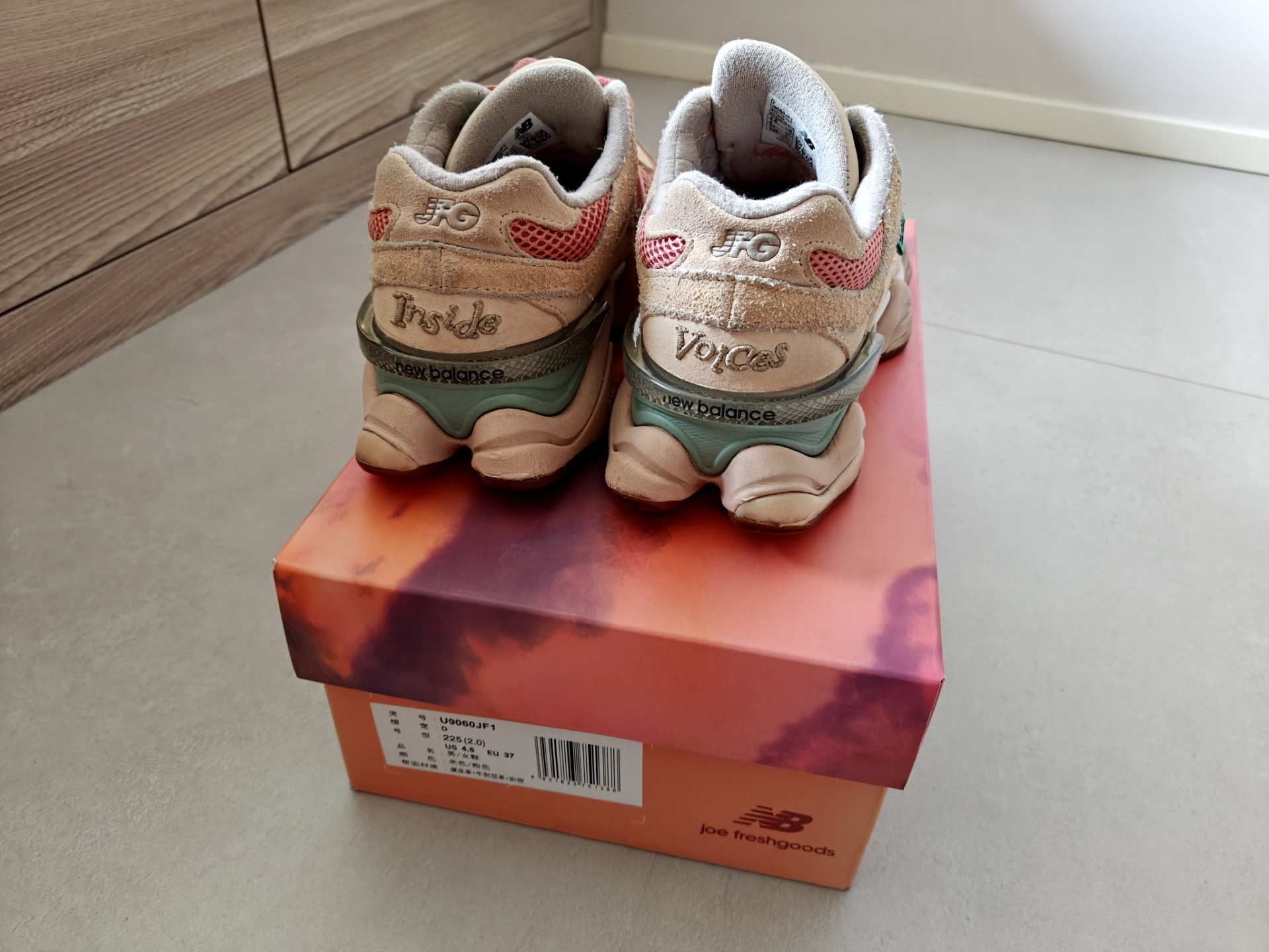 custom review-JOE FRESHGOODS x New Balance NB 9060 Устойчивый к истиранию Дышащий Легкий Низкий Топ Повседневная Обувь Унисекс Бежевый Розовый