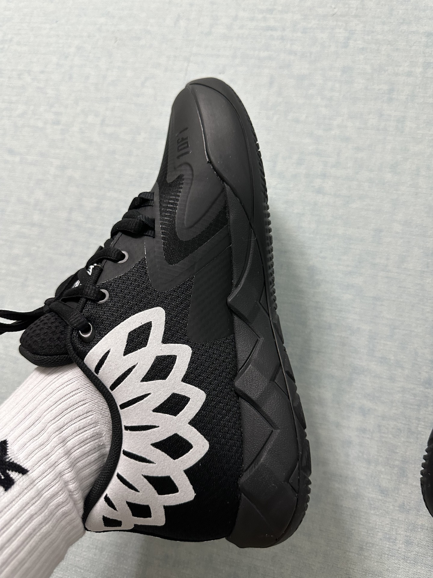 custom review-PUMA MB.01 Low LaMelo Ball 'Team Colors Black'