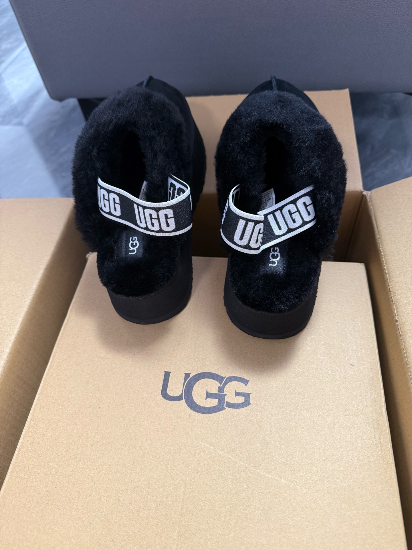 custom review-UGG Funkette Стильные Сандалии Женские Черные