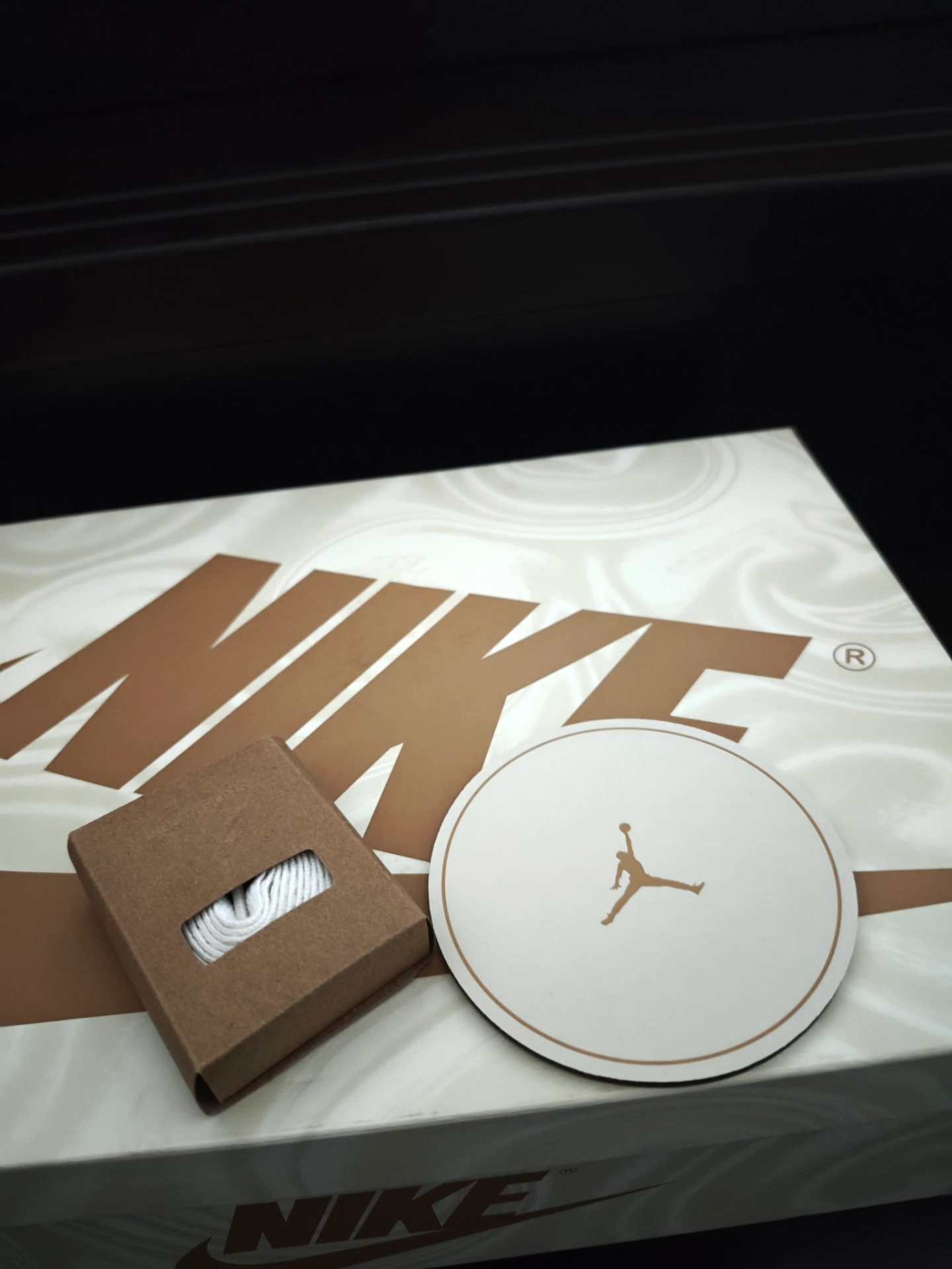 custom review-Air Jordan 1 High OG WMNS "Latte"