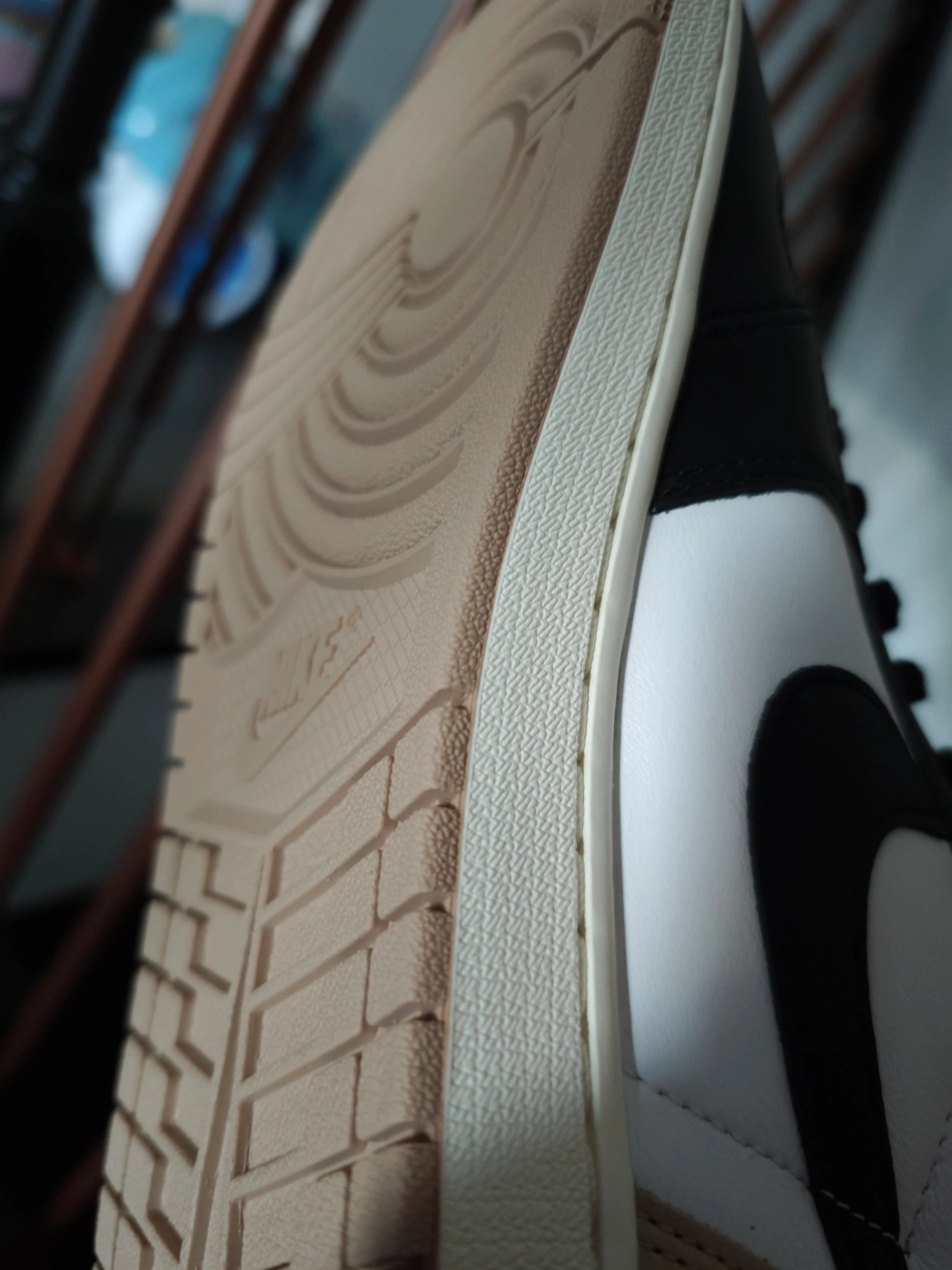 custom review-Air Jordan 1 High OG WMNS "Latte"