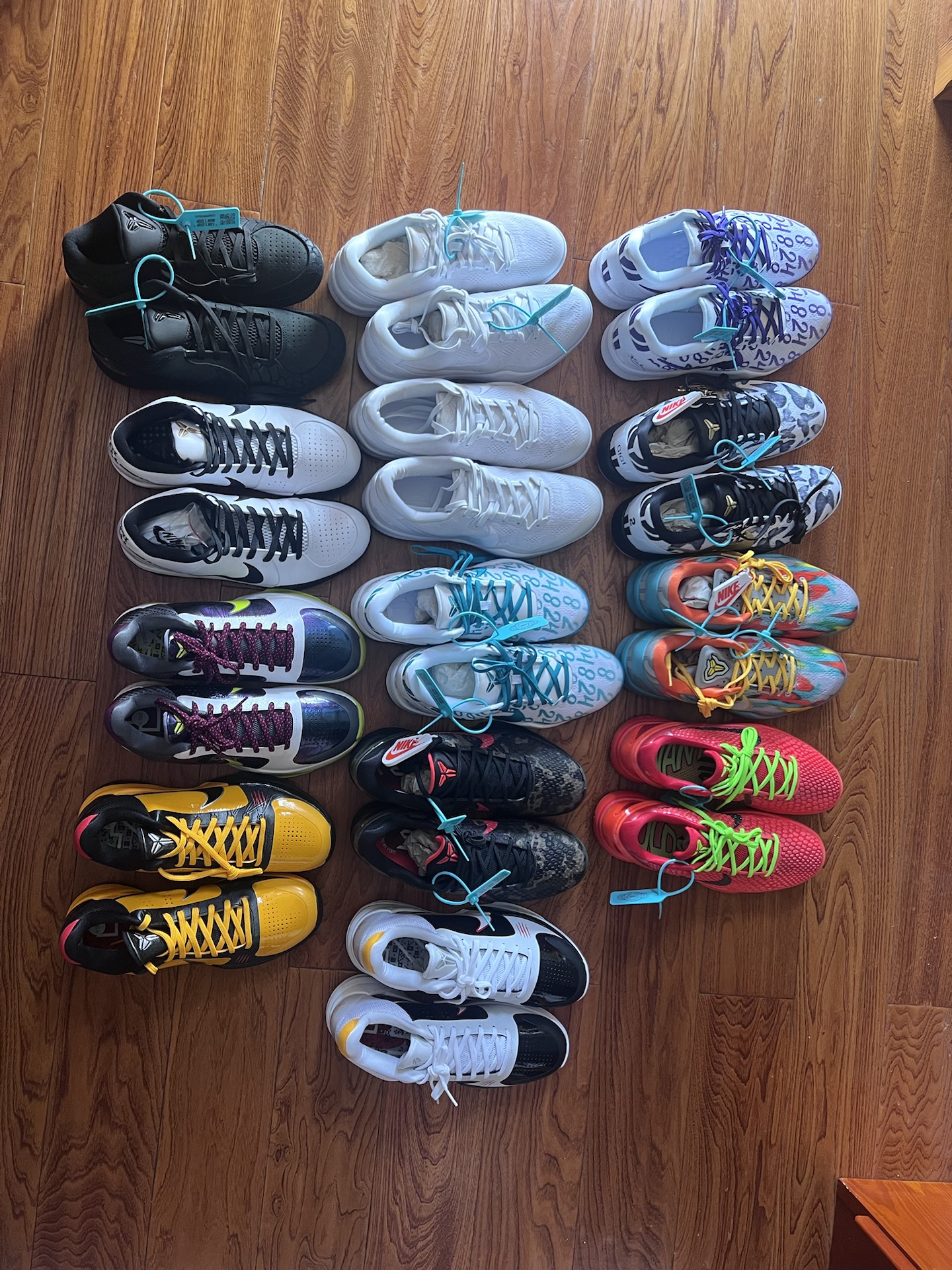 custom review-Nike Kobe 8 Low Топ Баскетбольные Кроссовки Унисекс Белый Золото Черный