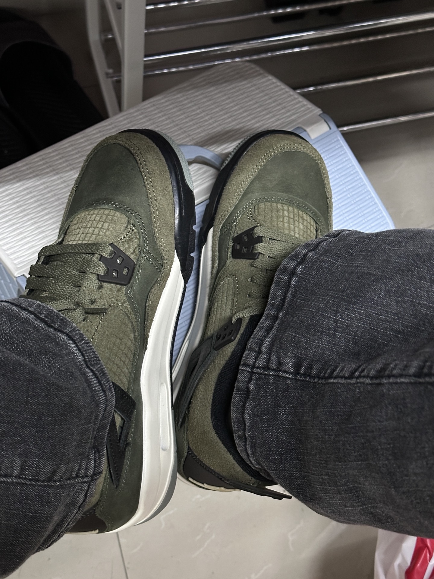 custom review-Jordan 4 Retro SE 'Craft Medium Olive' GS