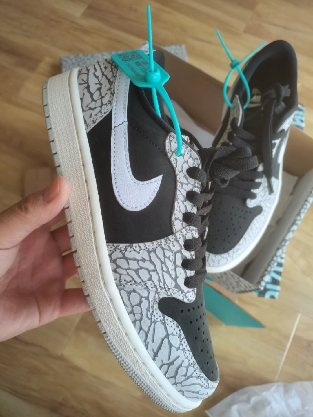 custom review-Air Jordan 1 Retro Low Og 'Black Cement'