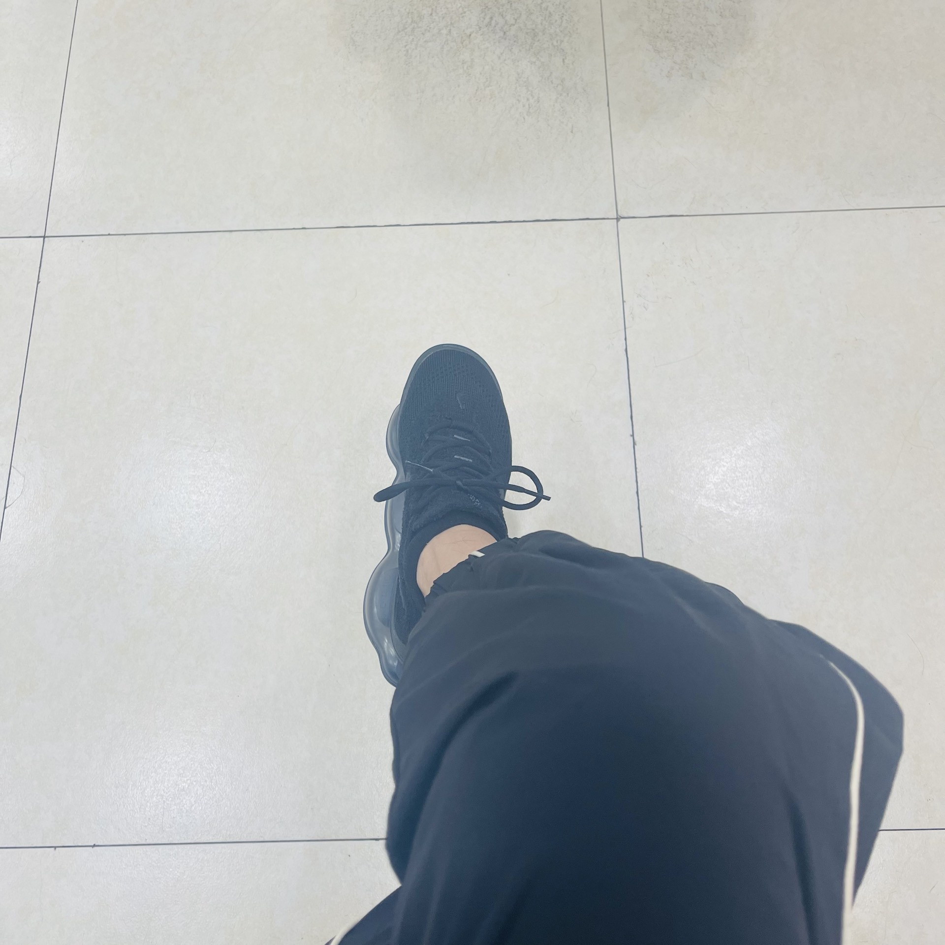 custom review-Nike Air Max Scorpion Амортизация Износостойкий Низкий Топ Повседневные Беговые кроссовки Женские Черные Переработанный Материал