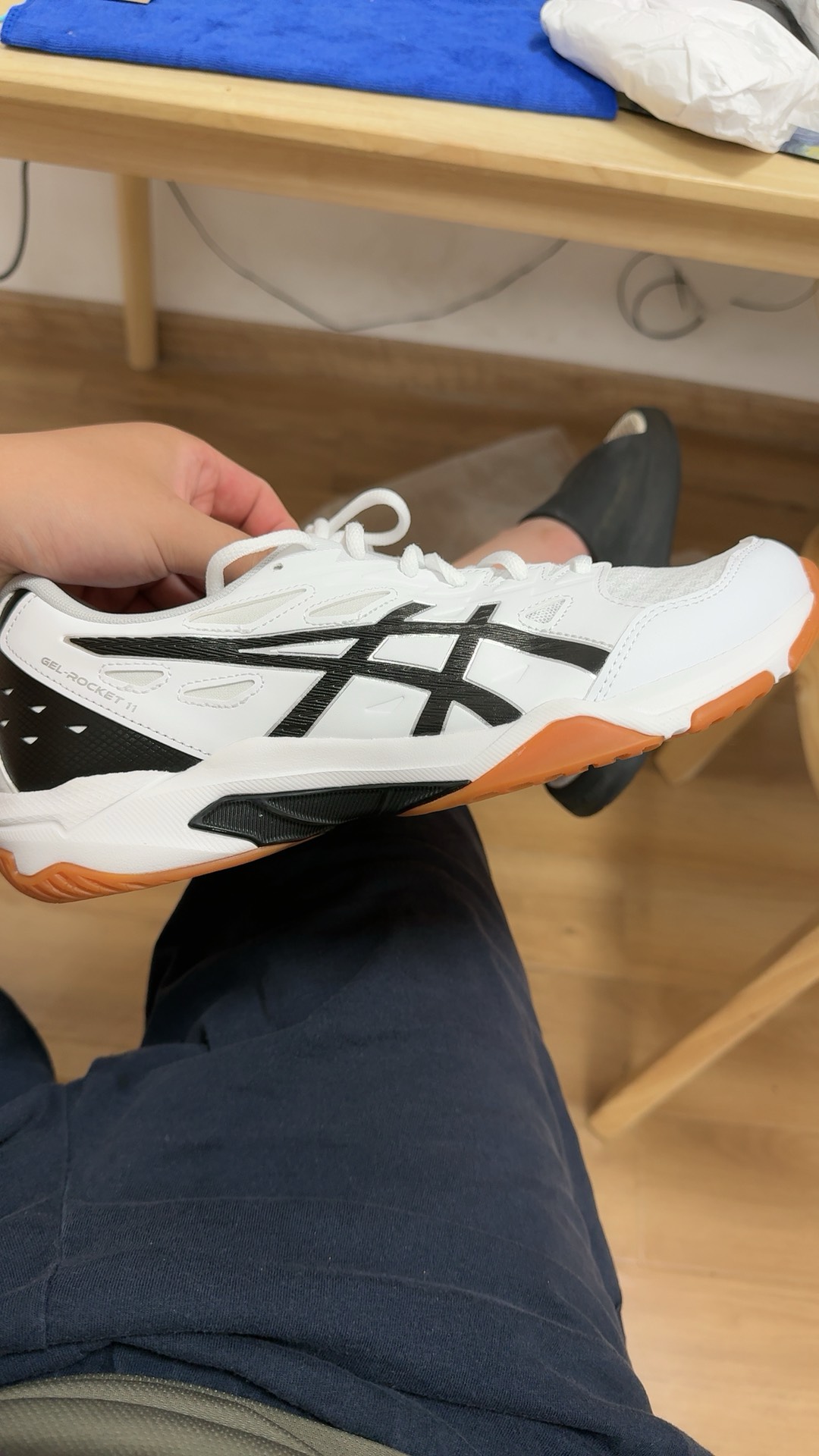 custom review-ASICS Gel Rocket 11 Low Top Тренировочные Кроссовки Унисекс Белый Черный