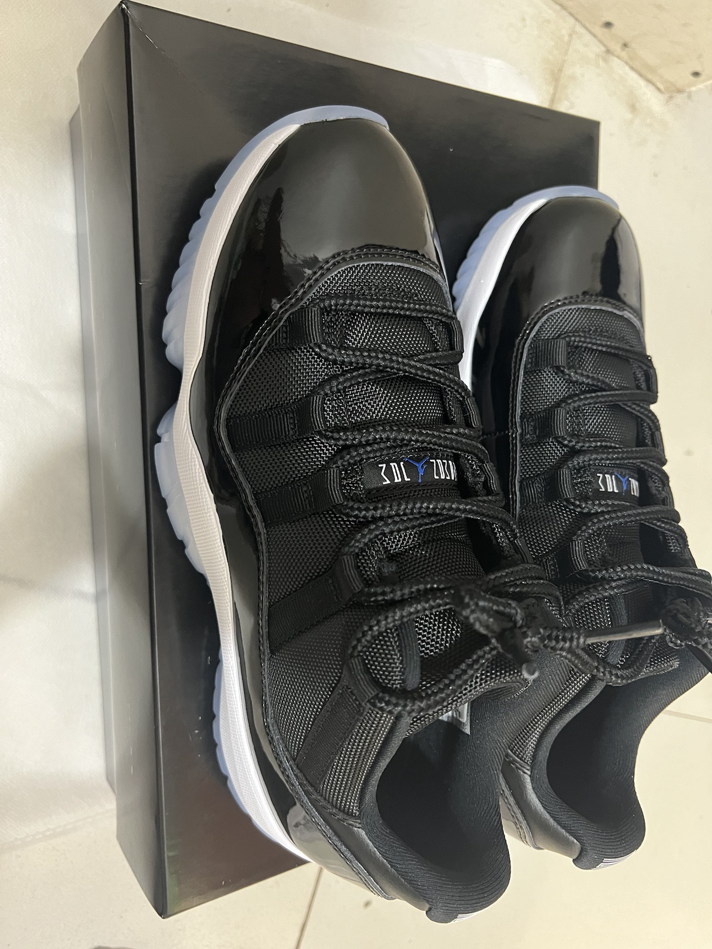 custom review-Jordan 11 Retro Low Space Jam Men's