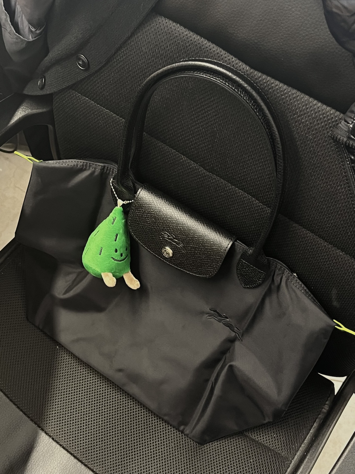 百搭珑骧!中号黑色长柄环保!