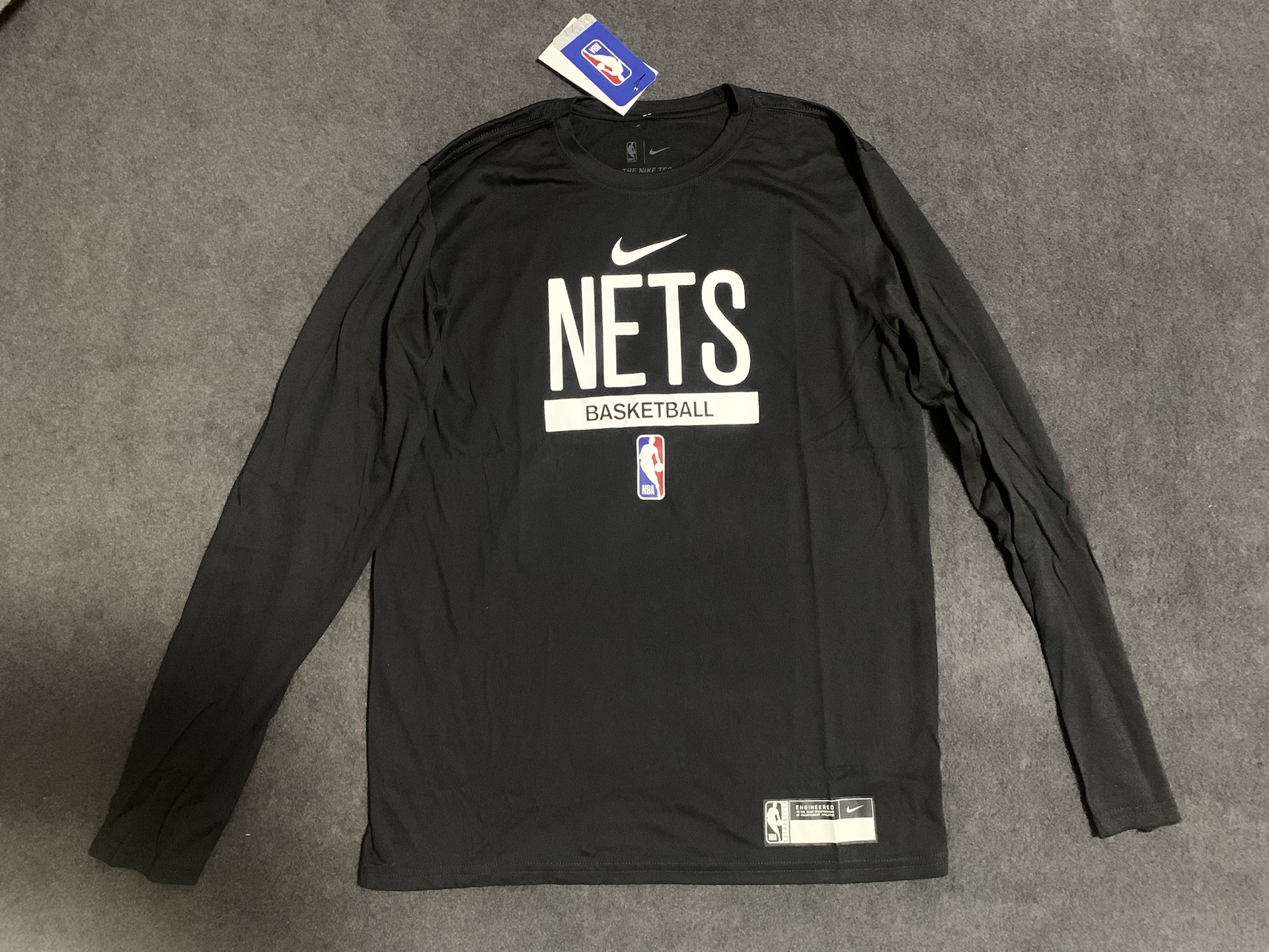 篮网队长袖训练投篮服,质感很舒服的一款.黑色百搭