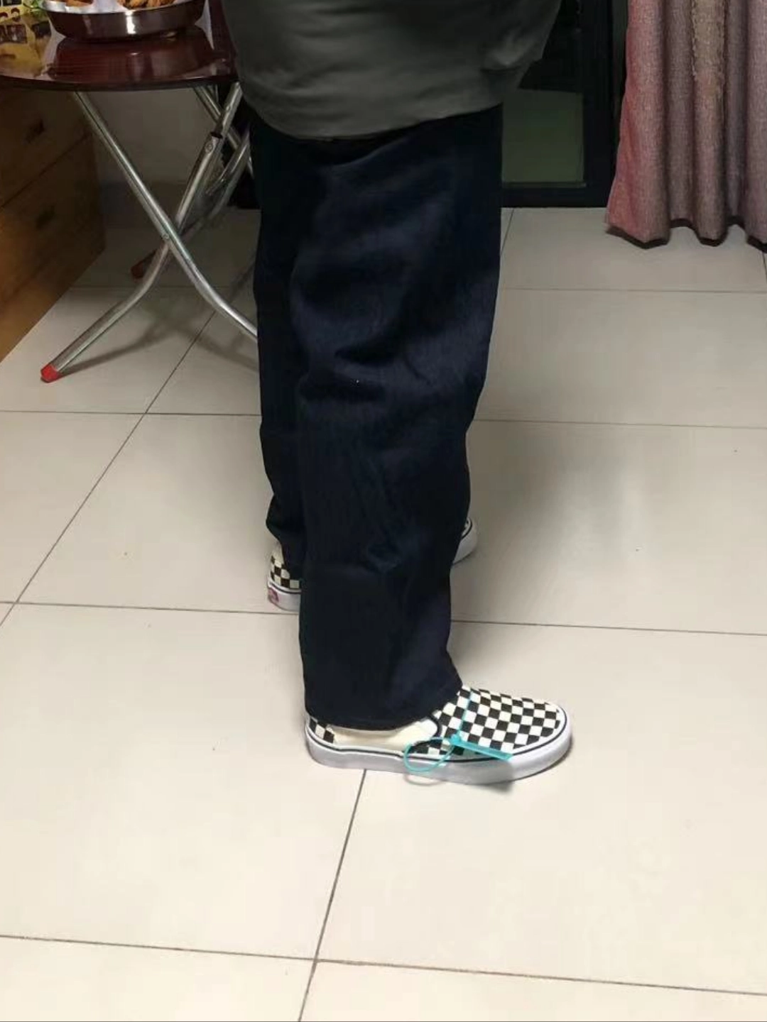 custom review-Vans CLASSIC Slip-On Classic Low-Top Skateboard Shoes Unisex Черный Белый