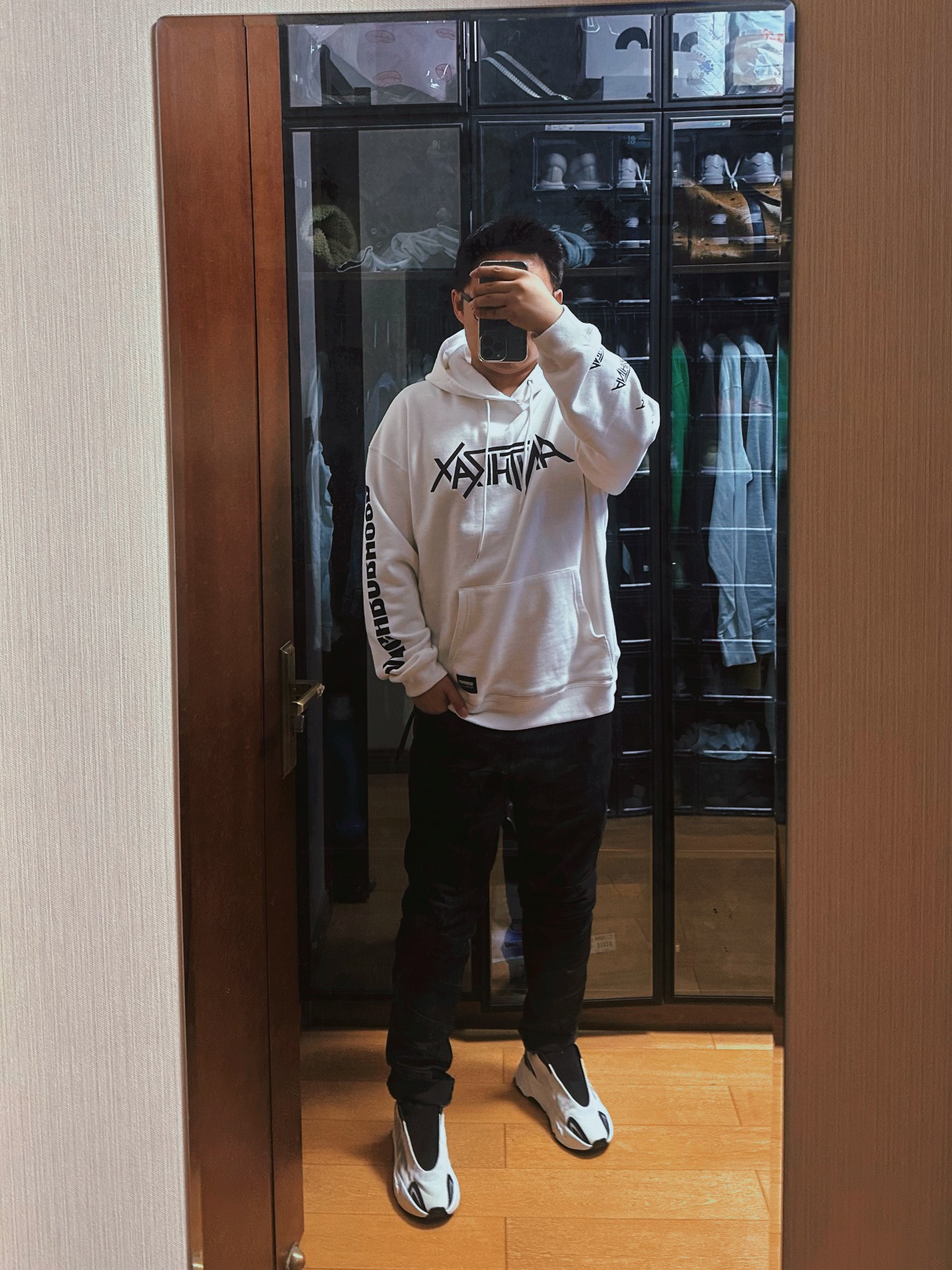 custom review-Adidas Originals Yeezy Boost 700 MNVN Slip-resistant Low Top Footwear Cushioned Shoes Unisex Lace-up Не включено