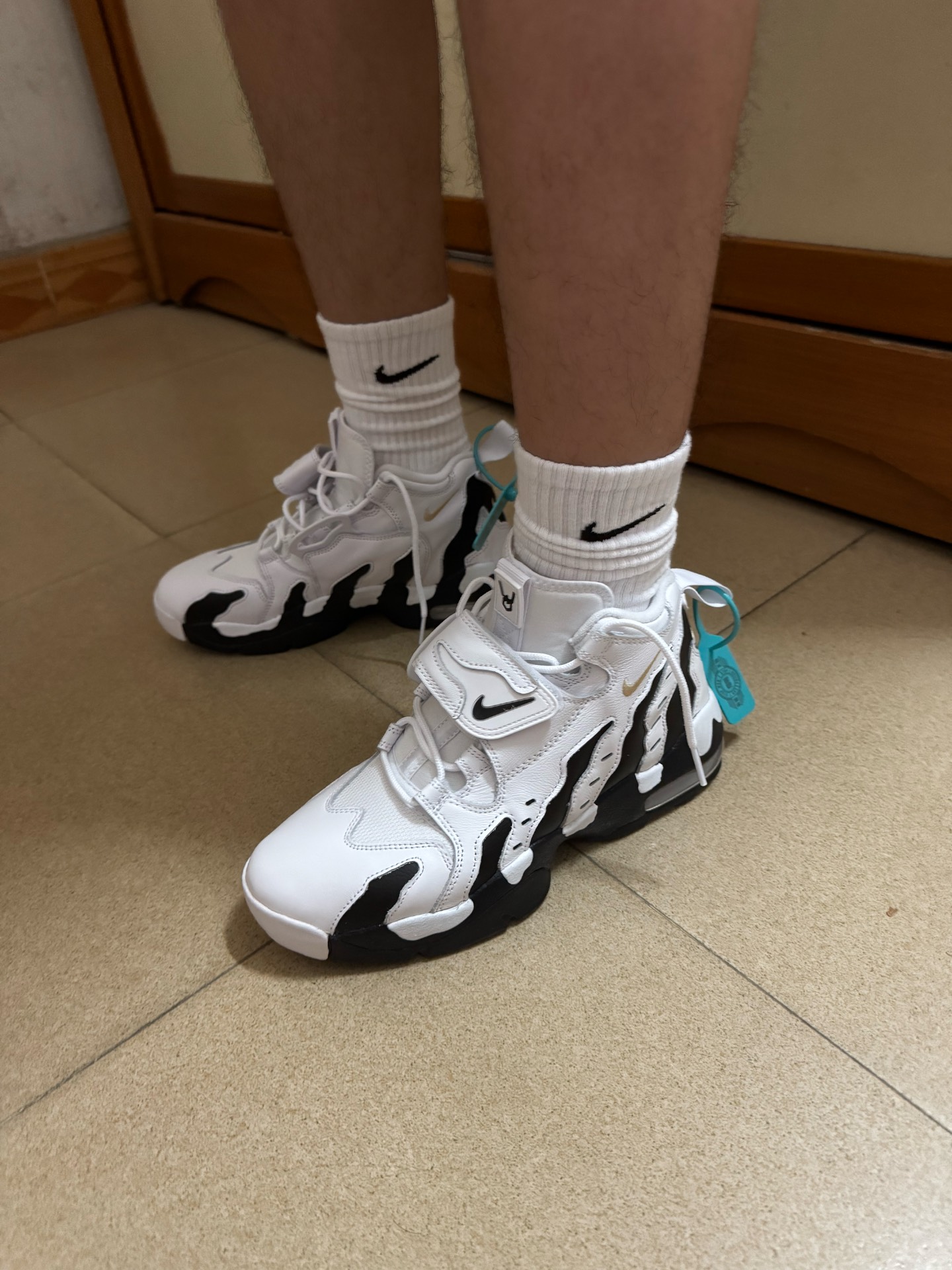 custom review-Nike Air DT Max 96 Colorado Guest Low Top Винтажные баскетбольные кроссовки Мужские Белый Черный