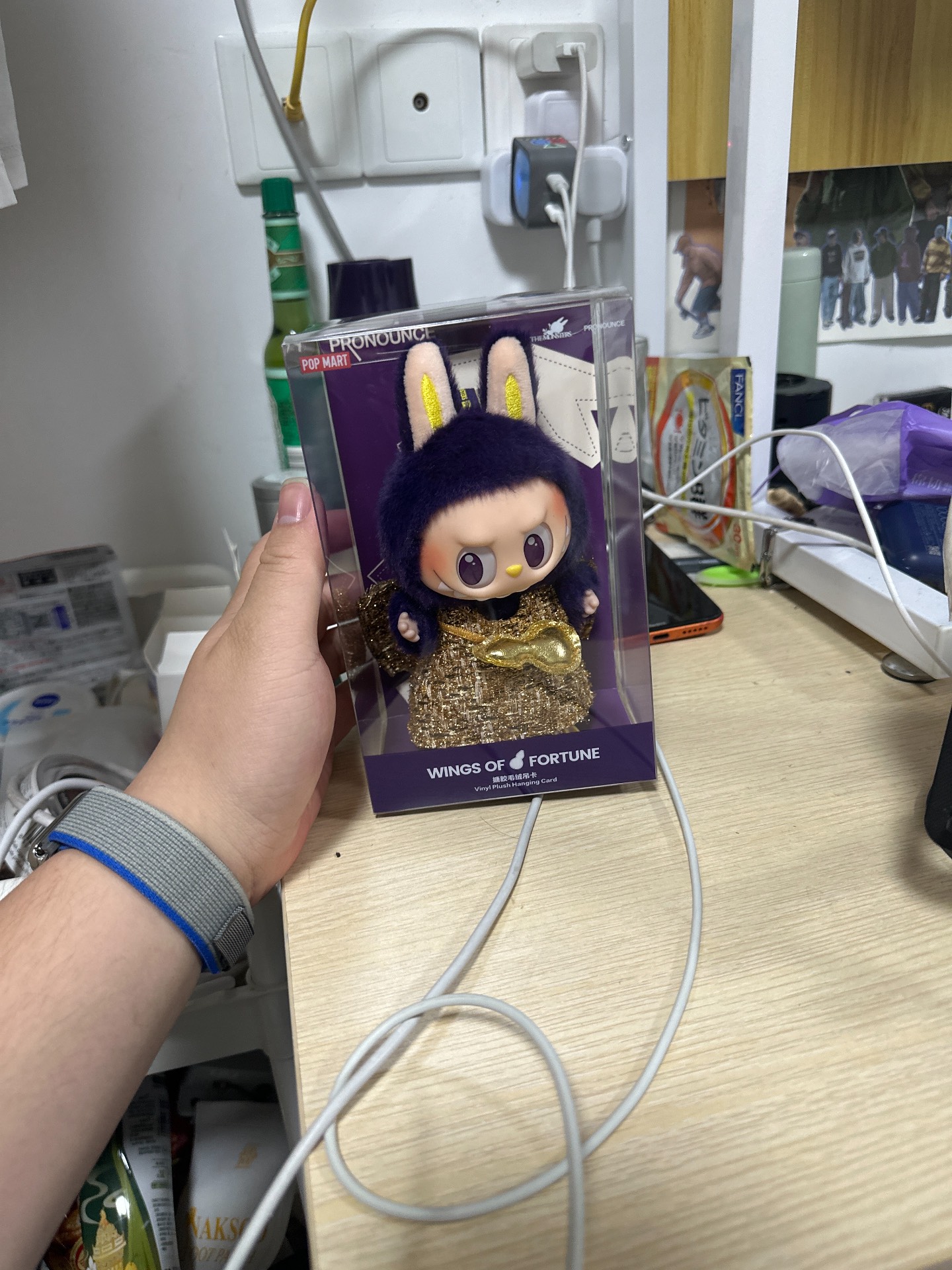 custom review-POP MART THE MONSTERS LABUBU X PRONOUNCE WINGS OF FORTUNE, Фиолетовый, Прозрачный Слепой Бокс На Карточке, 17,5 См