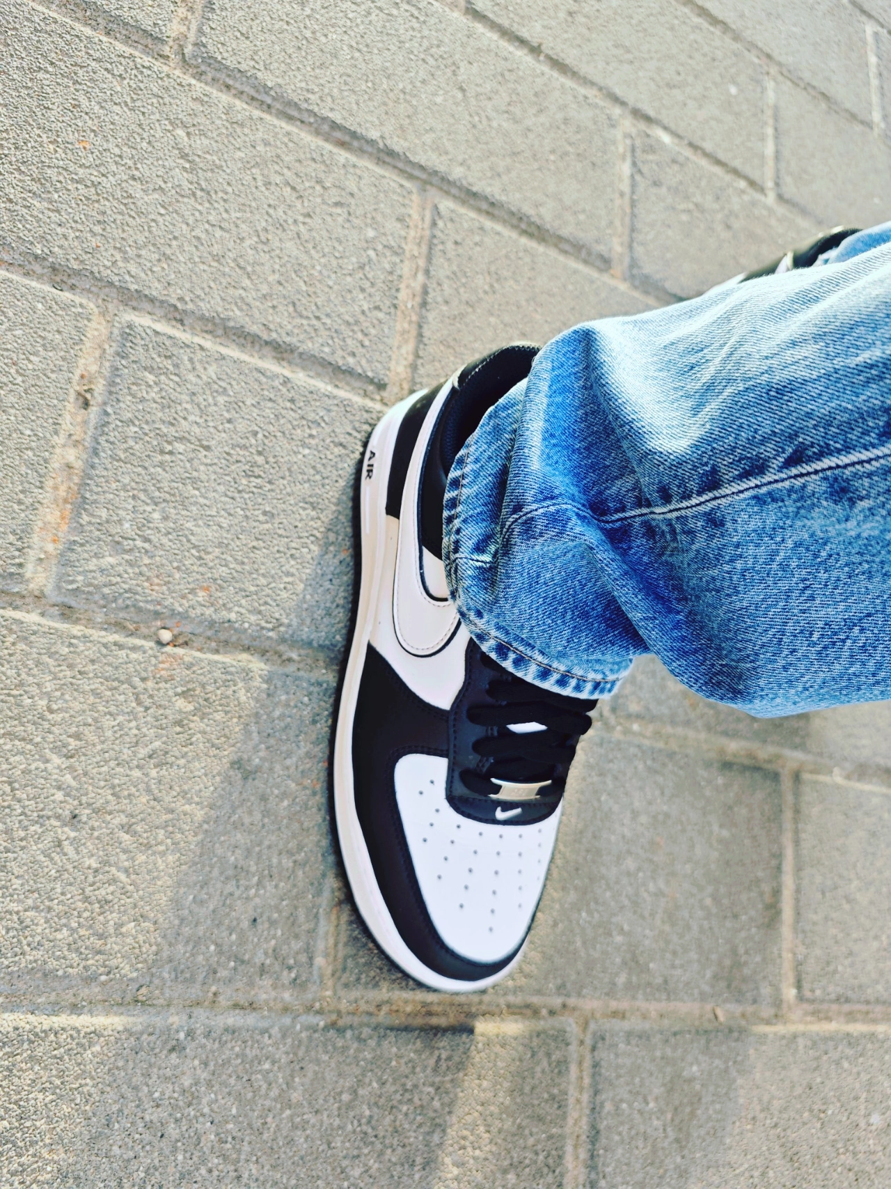 custom review-Nike Air Force 1 Low '07 White Swoosh Panda