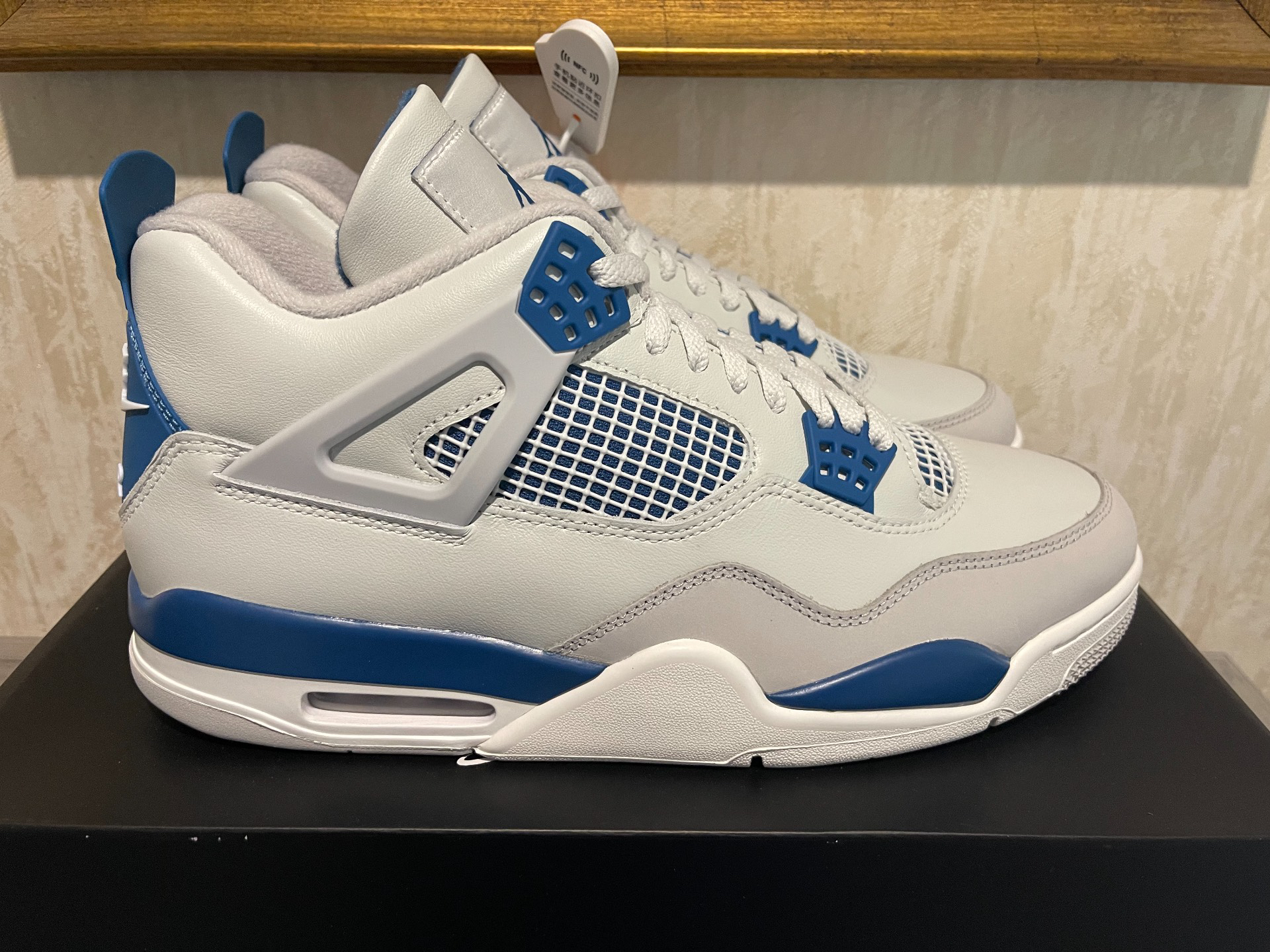 aj4 白蓝