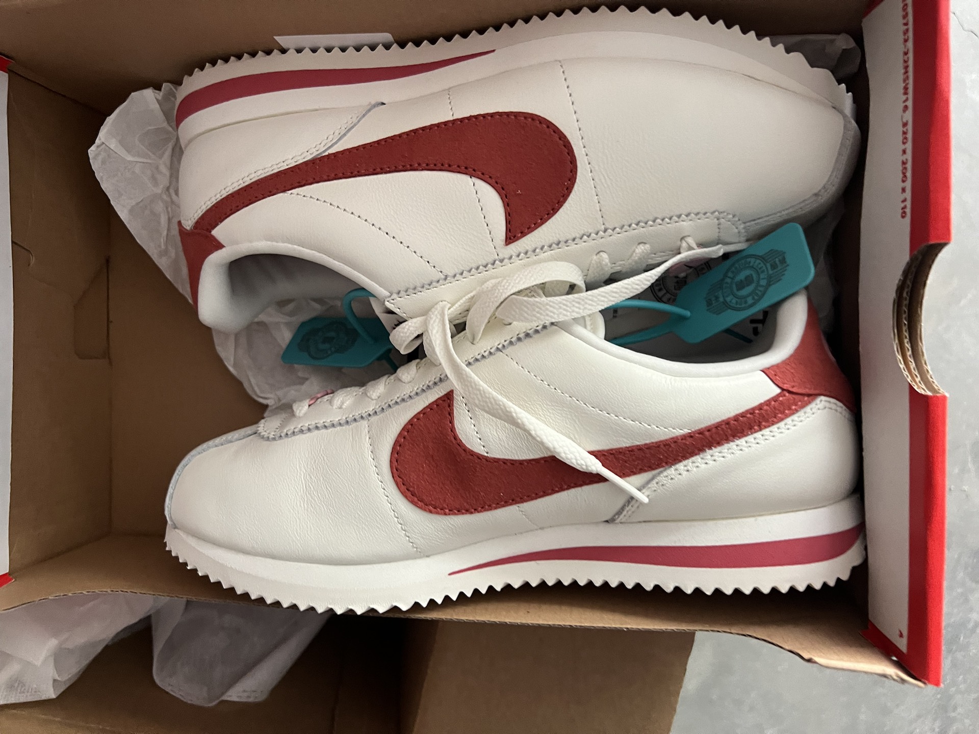 custom review-Nike Cortez Low Топ Повседневный Городской Коммутирование Беговые кроссовки Женские Белые Красные